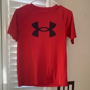 Under Armour Dri-Fit Boy’s Youth Large Red T-Shirt